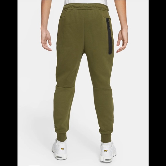 Nike Men’s Tech Fleece Taper Leg Pants - New - Picture 4 of 8